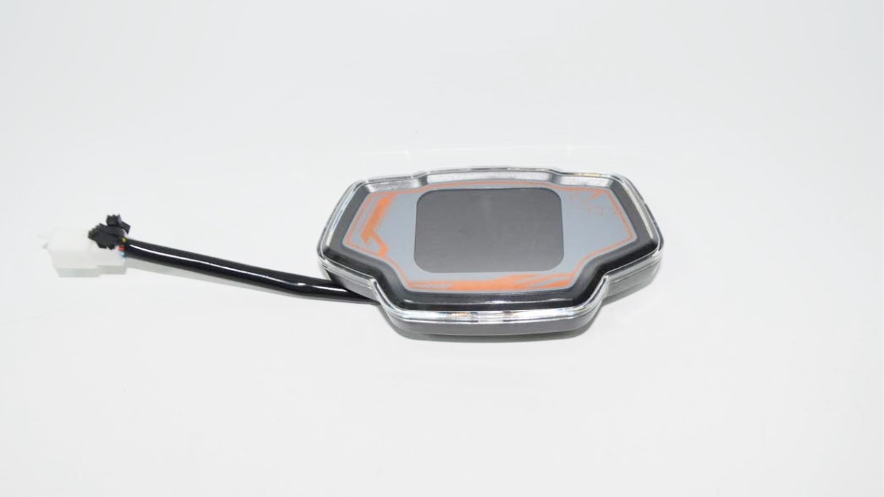 K.M SAATİ (VİPER5000)